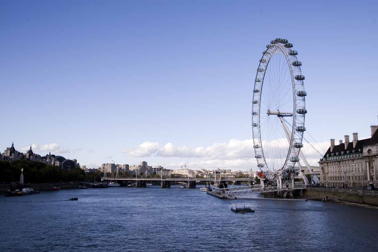 The London Eye Ferris Wheel